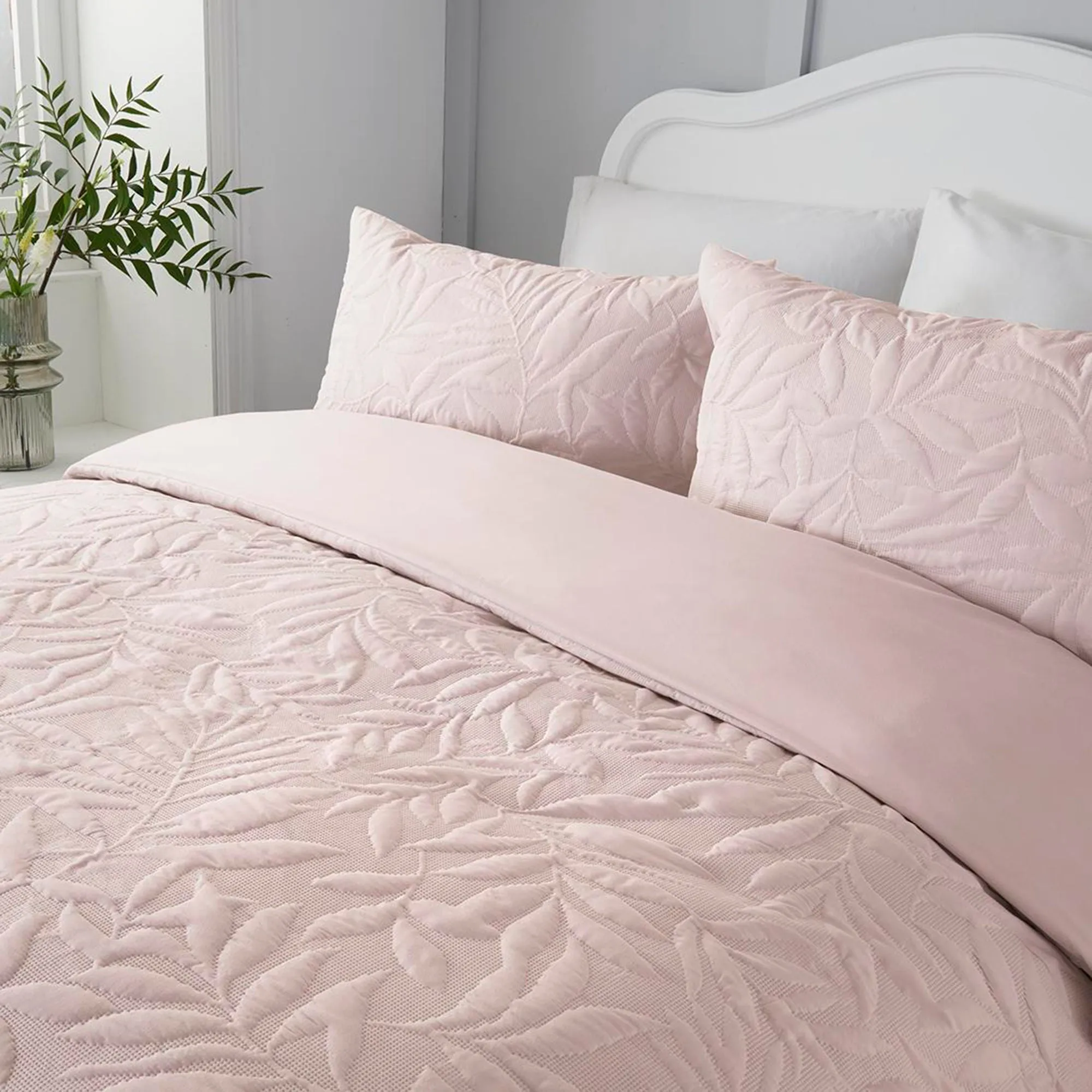 Luana Duvet Cover Set by Serene in Blush